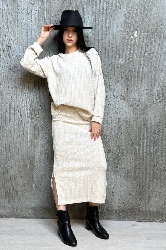 חליפת סריג צמות 