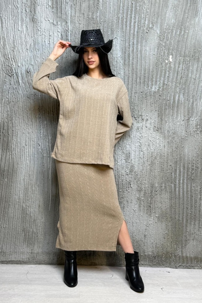 חליפת סריג צמות 