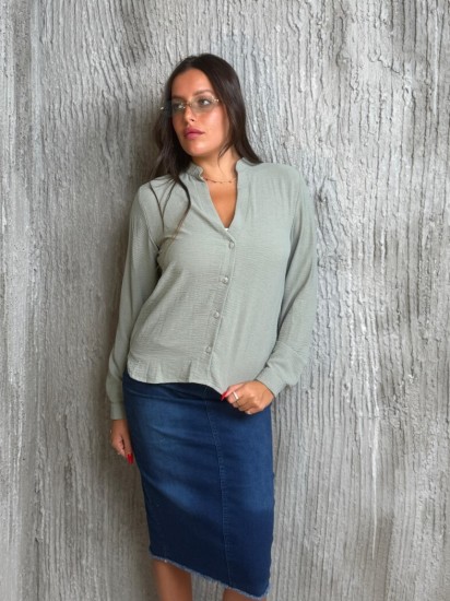 חולצה פשטן כפטורים וי